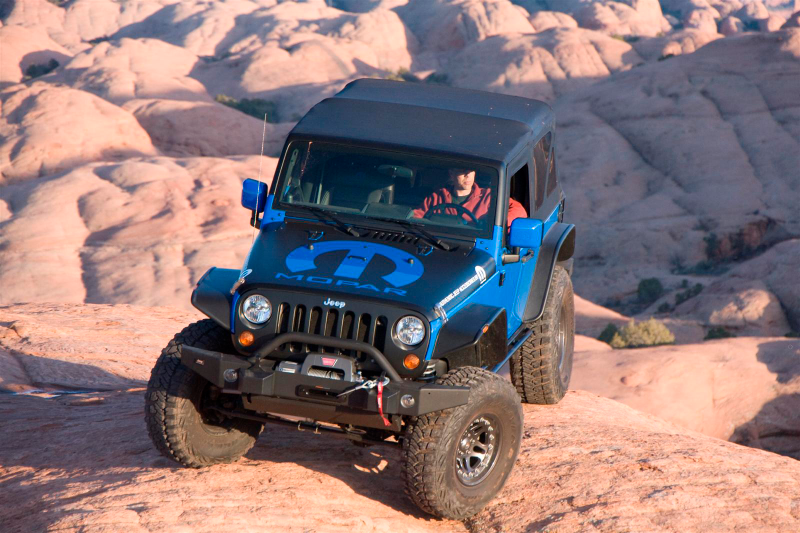 Illustration for article titled Extreme Mopar Off-Road Rams, Jeeps Justify Chrysler's Existence